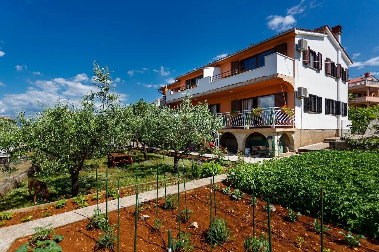 Apartments With A Parking Space Njivice, Krk - 20505 Croatia
